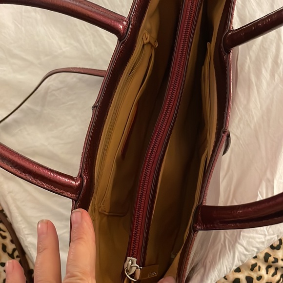 Hobo Maroon Patent Leather three Compartment Satchel/Crossbody - Picture 5 of 13